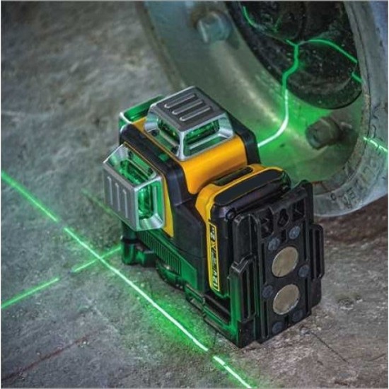 4D лазерен нивелир с 12 линии (три точков) 360° , зелен цвят 4D лазерен нивелир с 12 линии (три точков) 360° , зелен цвят